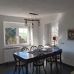 Roter Milan * Kaisitz