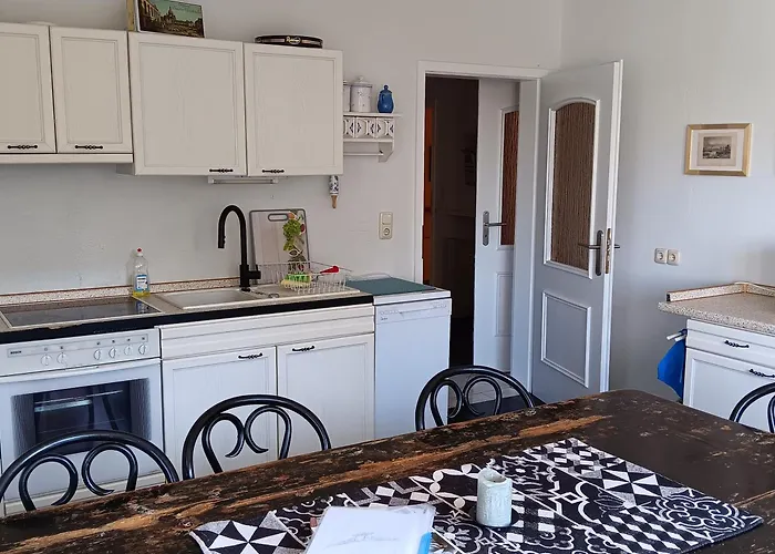 Roter Milan Appartement Kaisitz